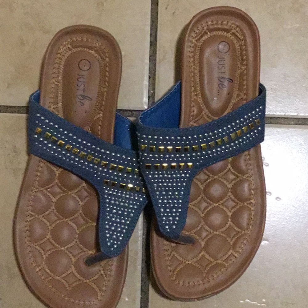 Sandals - Picture 3 of 4